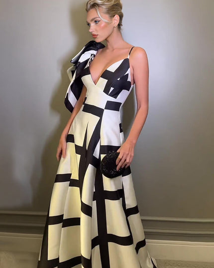 Chic Black And White Colorblock Spaghetti Strap A-Line Party Maxi Dress
