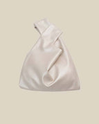 Pearl-white / F